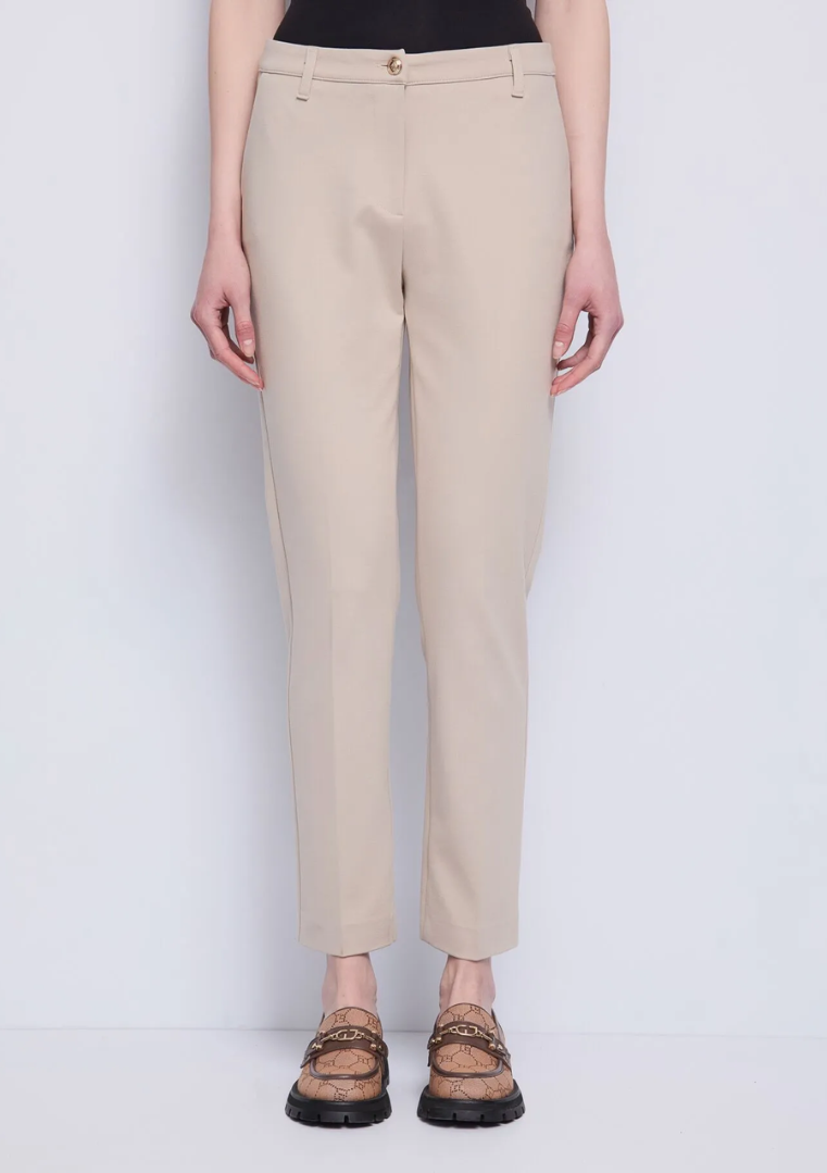 Pantalon femme avec pli repassé