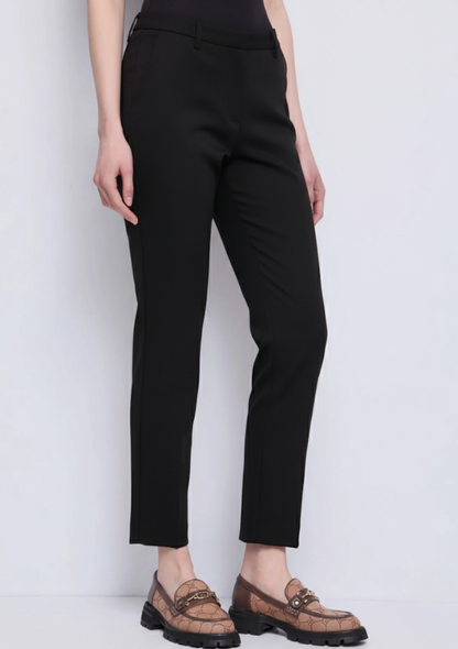 Pantalon femme avec pli repassé