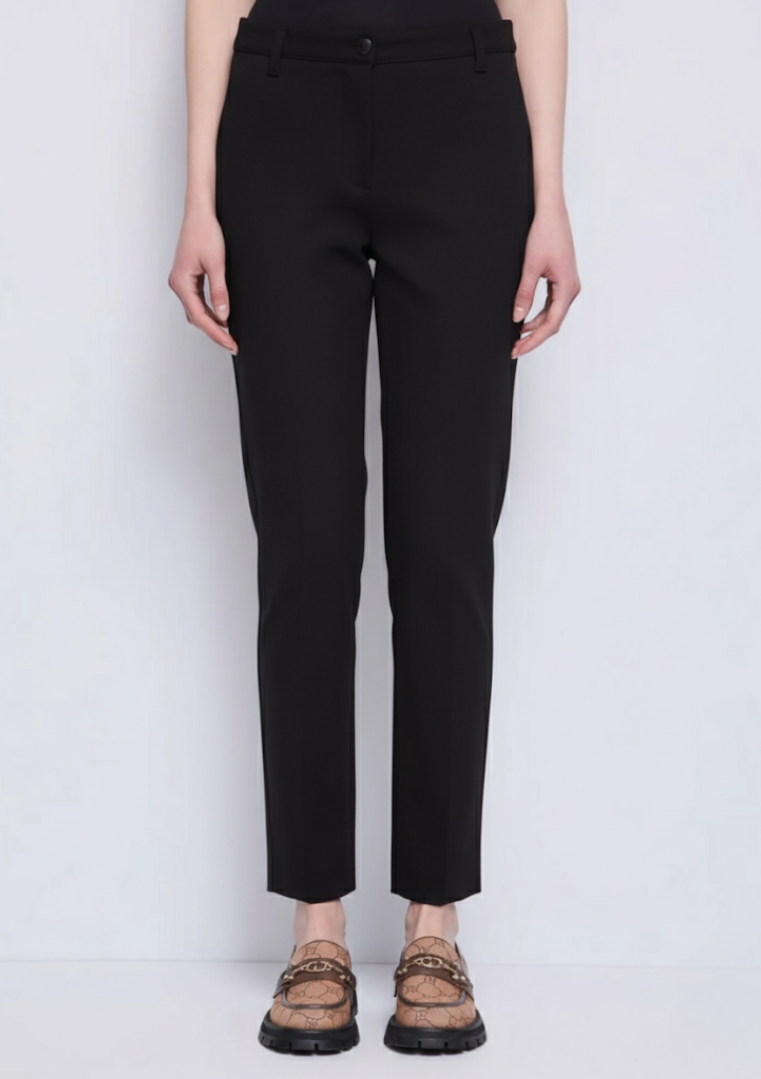 Pantalon femme avec pli repassé
