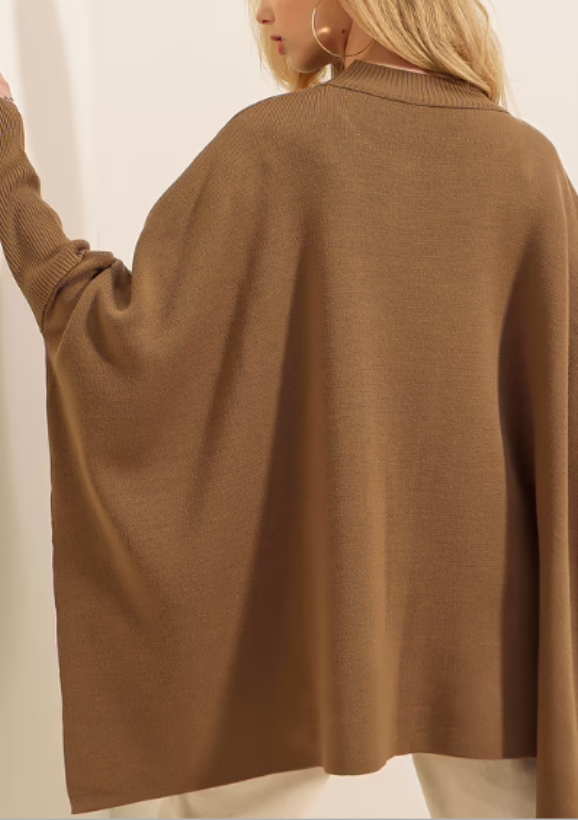 Pull Poncho Fendu