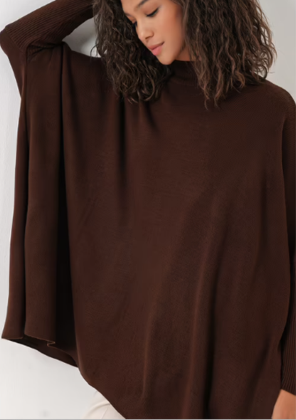 Pull Poncho Fendu